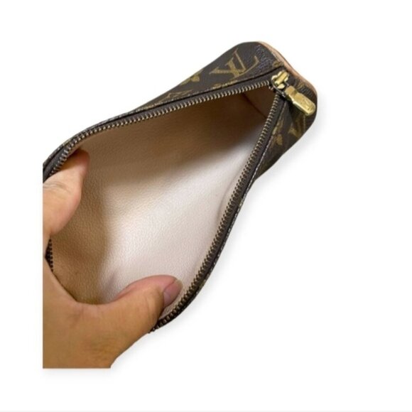 LOUIS VUITTON Monogram Papillon Accessory Pouch - Picture 7 of 7